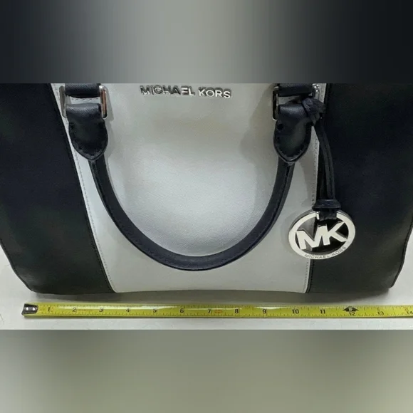 Michael Kors Black and White Women's Bag - Picture 9 of 11